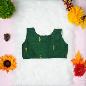 4 yr old - Traditional kerala pattupaavada and blouse with lining