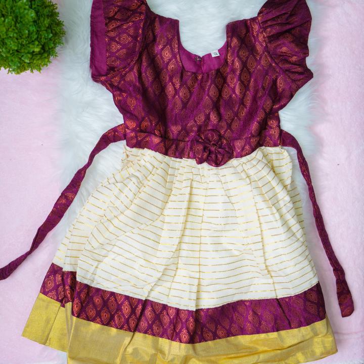 2 yr old - Rose onam froak with lining